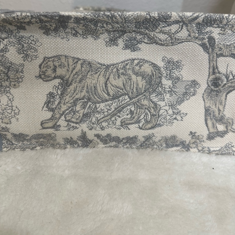 Christian Dior Medium Toile De Jouy Book Tote Shoulder Bag - Picture 7 of 16